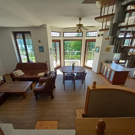 Dom Nad Jeziorem Zbiczno Siedlisko Grzmieca Luaran gambar
